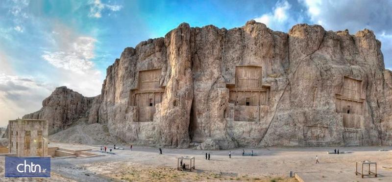 کشف کتیبه ساسانیان در نقش رستم کشف کتیبه ساسانیان در نقش رستم