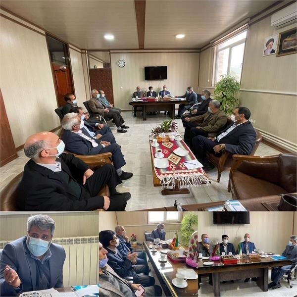 تشکل های کارگری بازوان قدرتمند وزارت تعاون کار و رفاه اجتماعی تشکل های کارگری بازوان قدرتمند وزارت تعاون کار و رفاه اجتماعی هستند