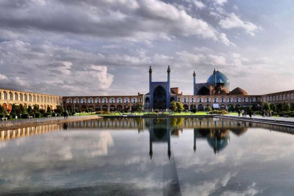 بزرگ ترین نمایشگاه صنایع دستی دنیا در اصفهان راه اندازی می گردد.